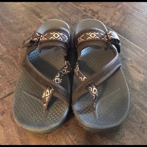 Skechers Reggae Trailway Sandal Size 9